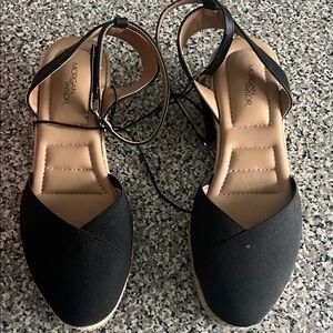 Morgan Taylor Black Espadrille Sandals